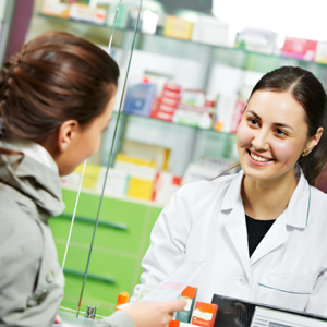 pharmacist_and_customer